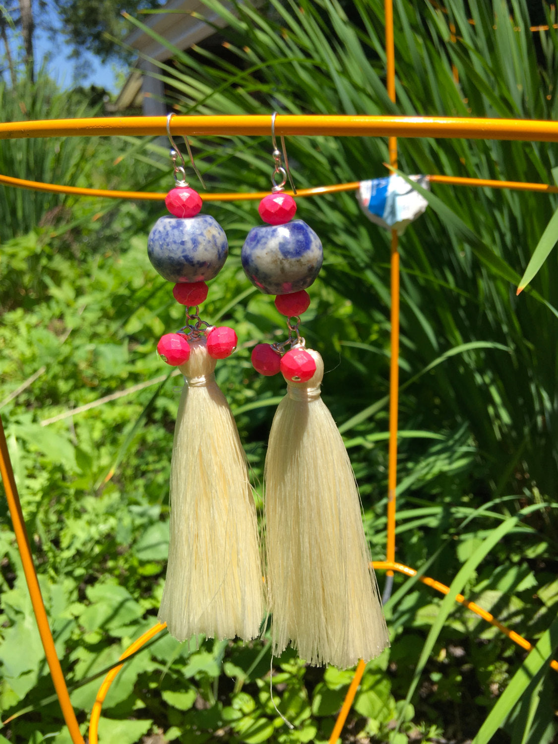 Neon Pink/ Sodalite/ Cream Silk Tassel