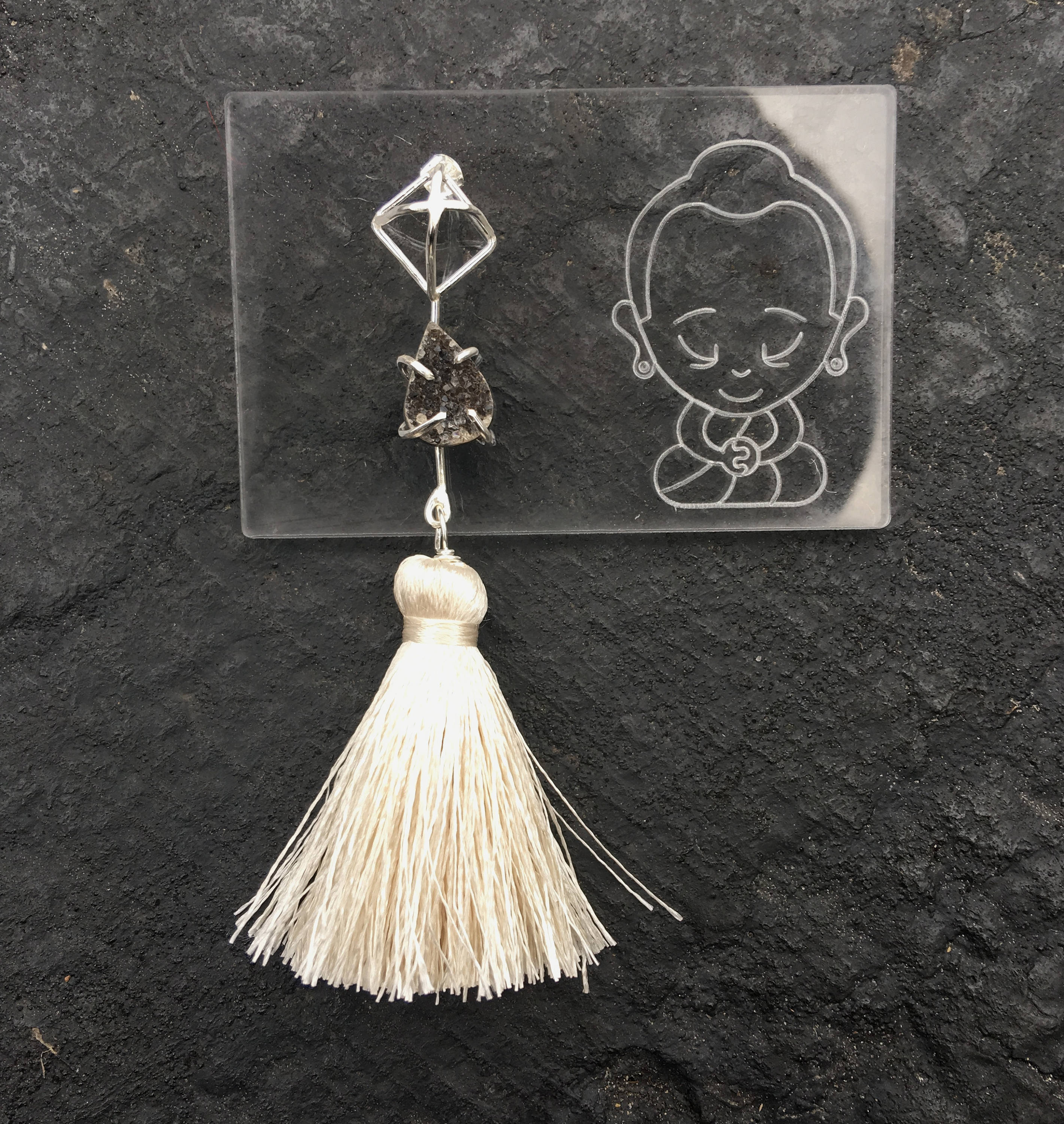 BROKEN- Earrings 6.5