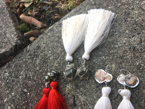 Chalcedony Agate- Freshwater Pearl- Cream Tassel Earrings