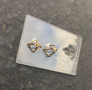 BROKEN- Earrings 1