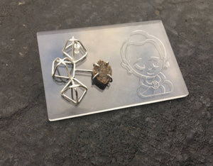 BROKEN- Earrings 4.5